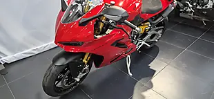 Used 2026 Ducati Panigale V2 S - Interior and Exterior details 3