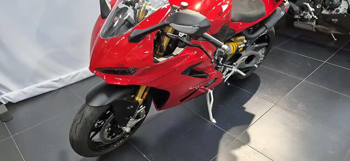 Used 2026 Ducati Panigale V2 S - Interior and Exterior details 3