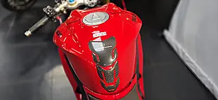 Used 2026 Ducati Panigale V2 S - Interior and Exterior details 5
