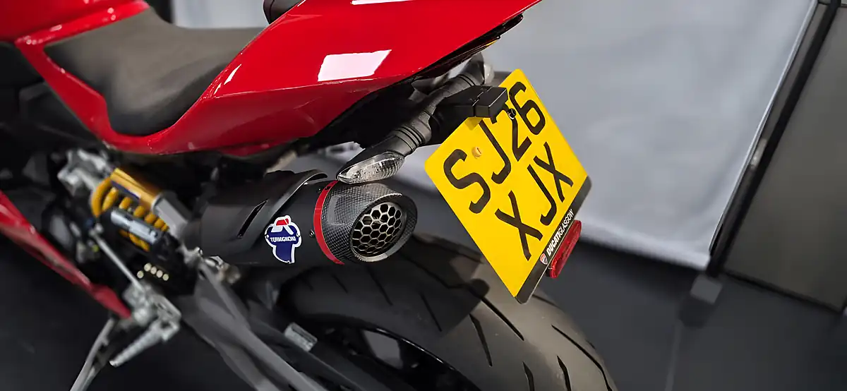 Used 2026 Ducati Panigale V2 S - Interior and Exterior details 9