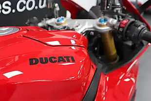 Used 2026 Ducati Panigale V2S Red - Interior and Exterior details 11