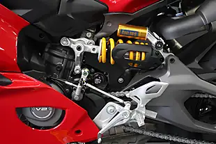 Used 2026 Ducati Panigale V2S Red - Interior and Exterior details 9