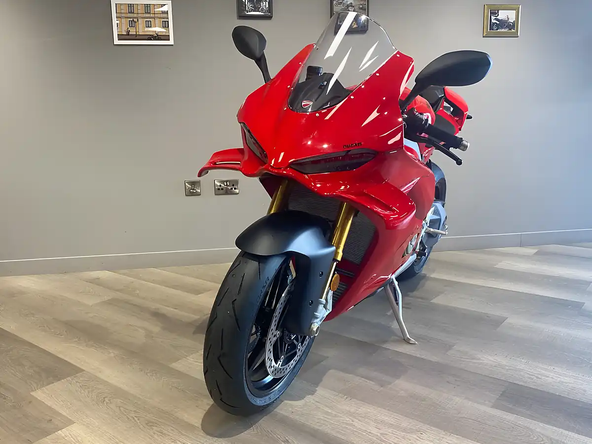 Used 2026 Ducati Panigale V4 S - Interior and Exterior details 4