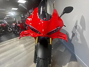 Used 2026 Ducati Panigale V4 S - Interior and Exterior details 6