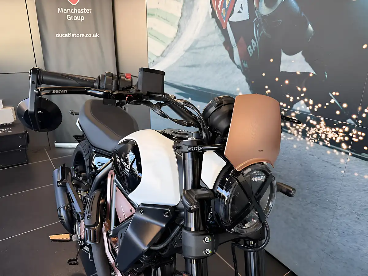 Used 2026 Ducati Scrambler 10th Anniversario Rizoma Edition Metal Rose - Interior and Exterior details 11