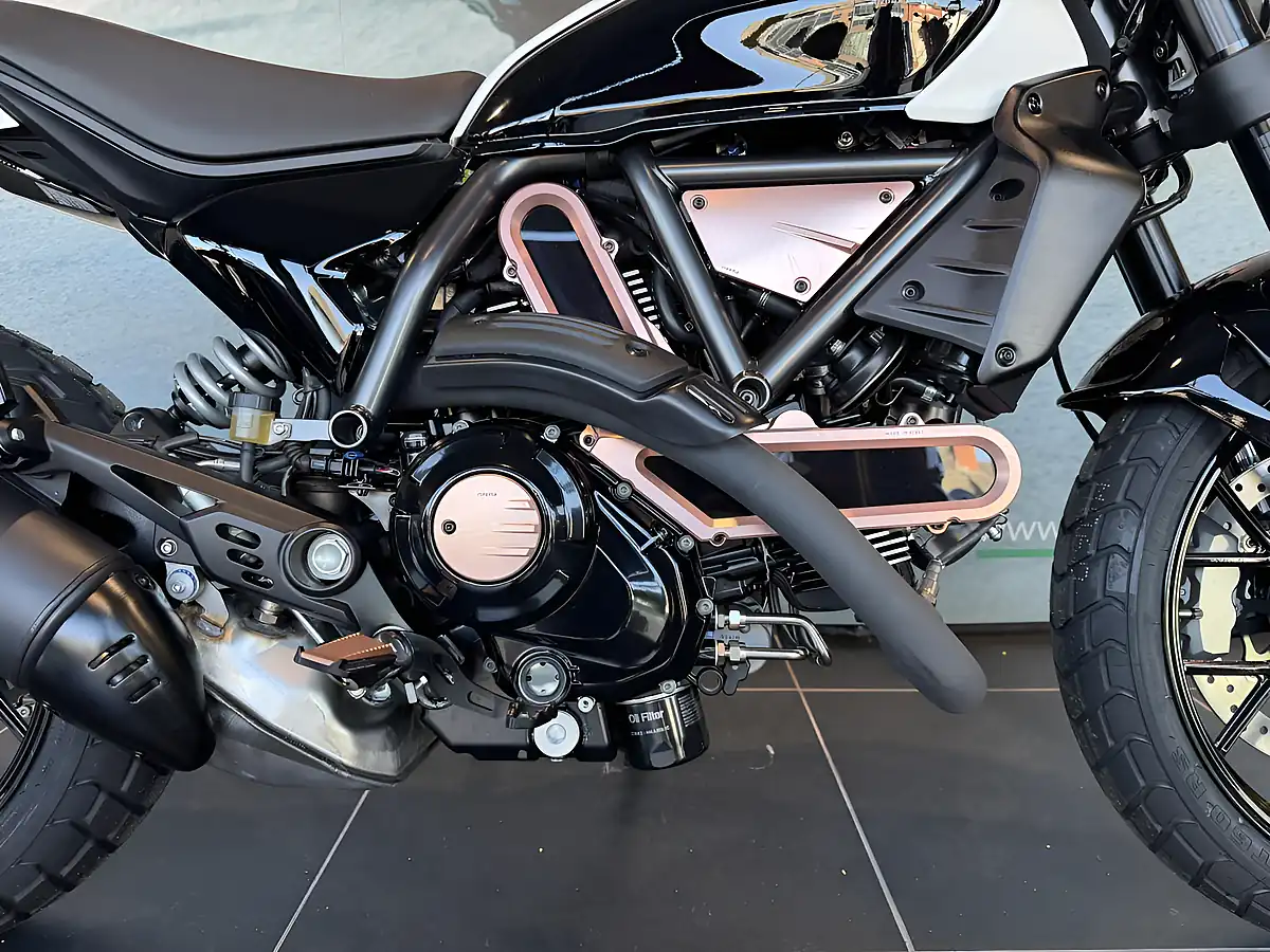 Used 2026 Ducati Scrambler 10th Anniversario Rizoma Edition Metal Rose - Interior and Exterior details 3