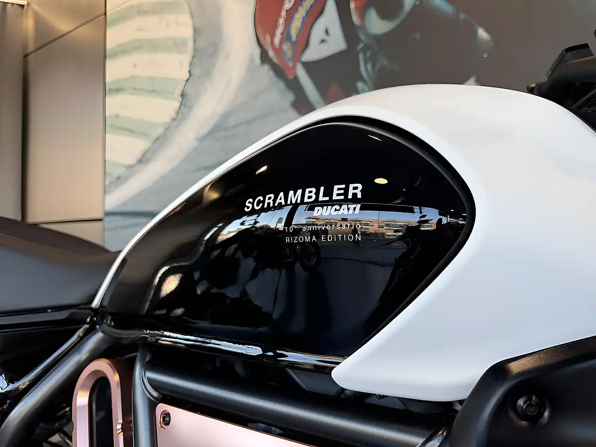 Used 2026 Ducati Scrambler 10th Anniversario Rizoma Edition Metal Rose - Interior and Exterior details 6