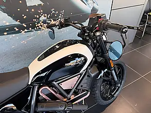 Used 2026 Ducati Scrambler 10th Anniversario Rizoma Edition Metal Rose - Interior and Exterior details 9
