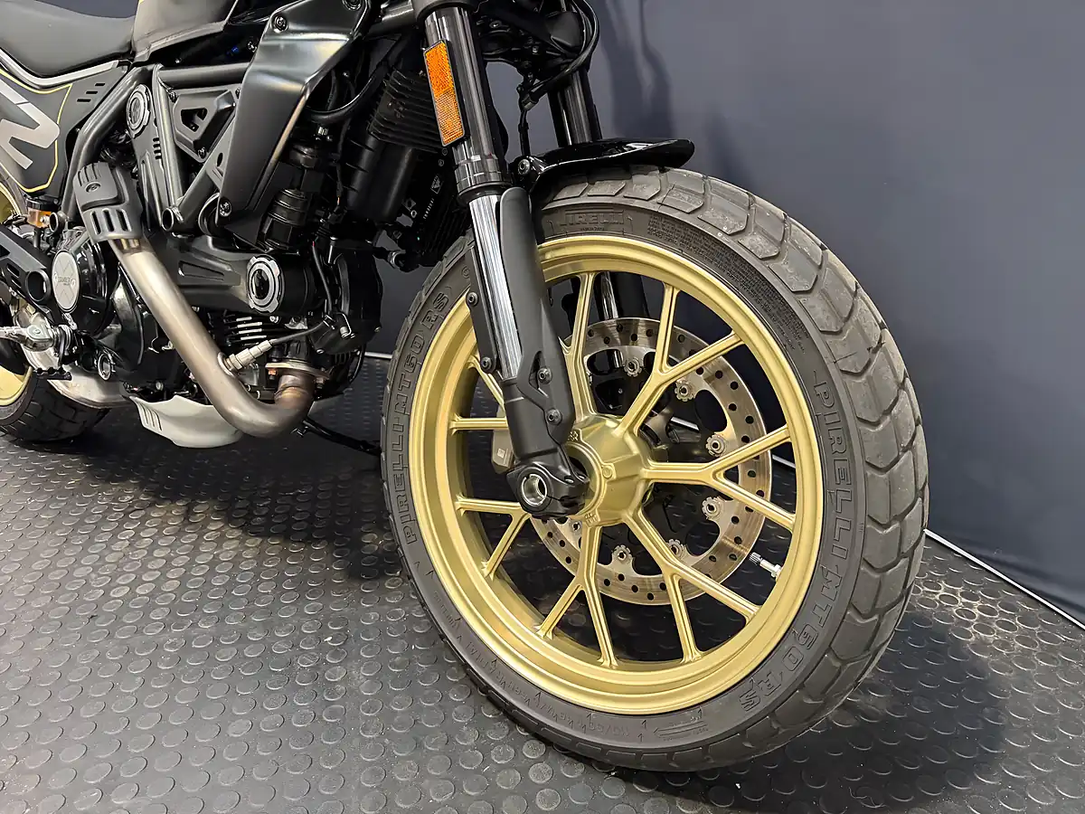 Used 2026 Ducati Scrambler 800 - Interior and Exterior details 6