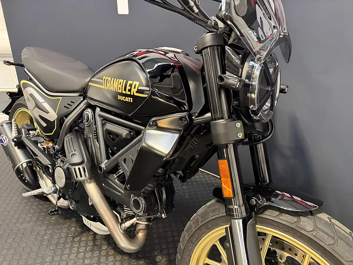 Used 2026 Ducati Scrambler 800 - Interior and Exterior details 8