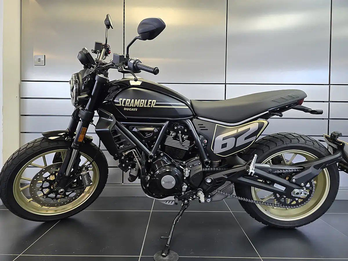 Used 2026 Ducati Scrambler Full Throttle Black - Interior and Exterior details 15