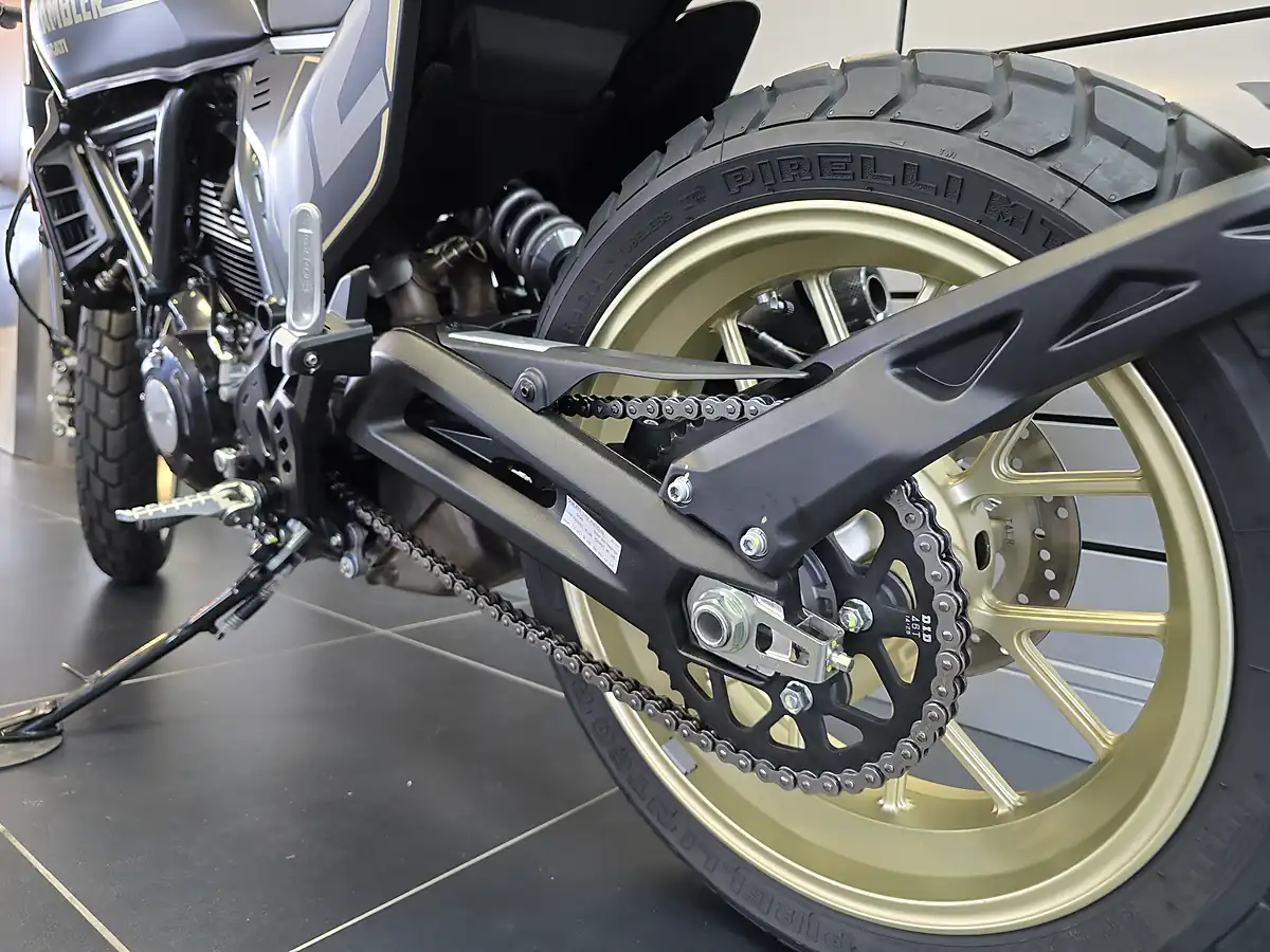 Used 2026 Ducati Scrambler Full Throttle Black - Interior and Exterior details 19