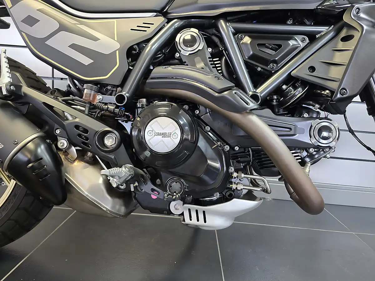 Used 2026 Ducati Scrambler Full Throttle Black - Interior and Exterior details 6