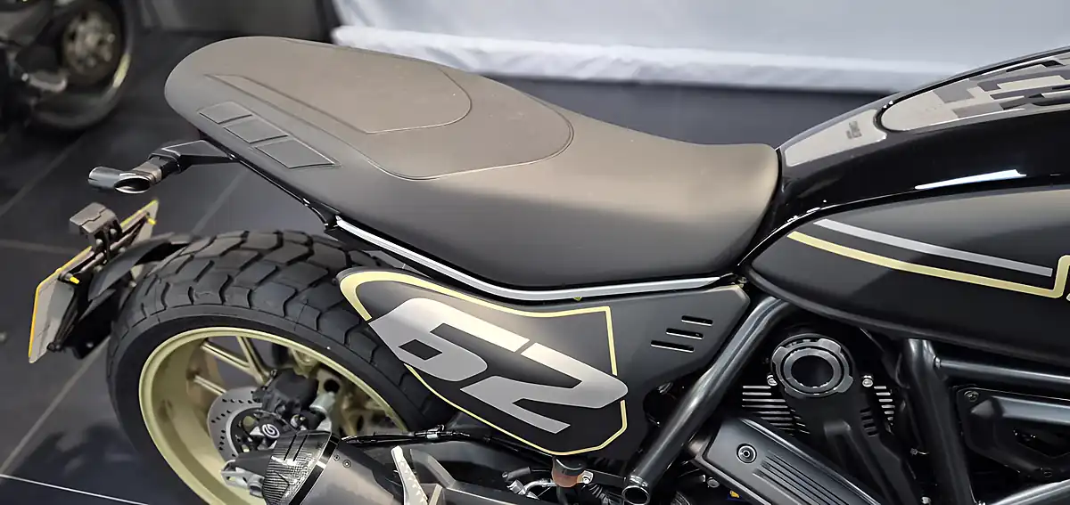 Used 2026 Ducati Scrambler Full Throttle - Interior and Exterior details 4