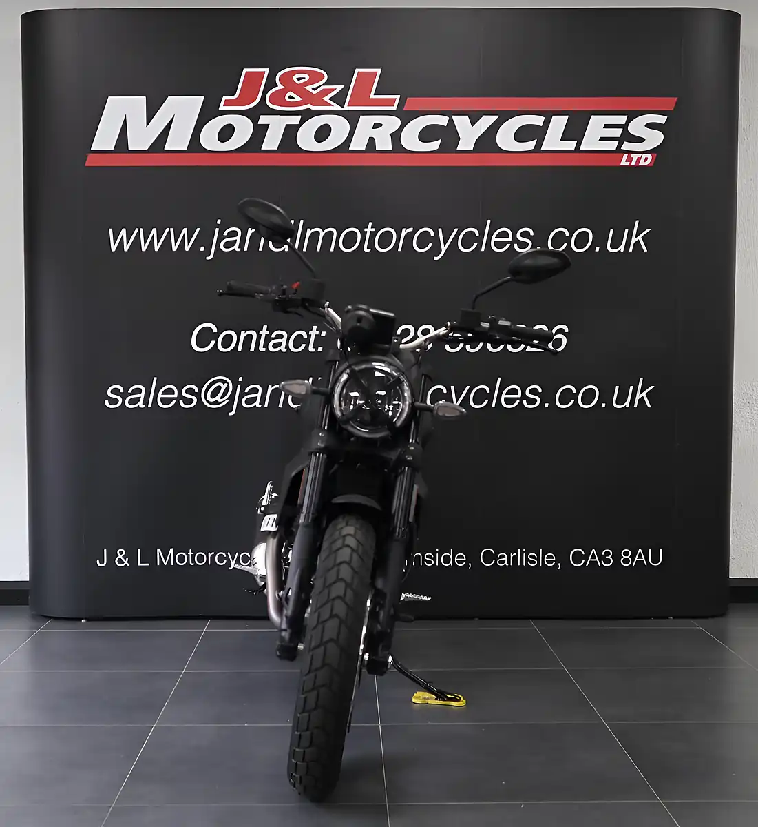 Used 2026 Ducati Scrambler Icon Dark Black - Interior and Exterior details 4