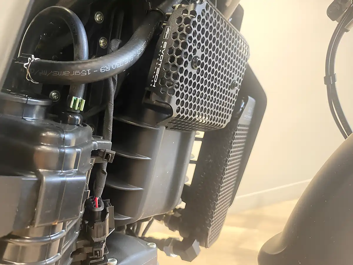 Used 2026 Ducati Scrambler Icon Dark - Interior and Exterior details 10