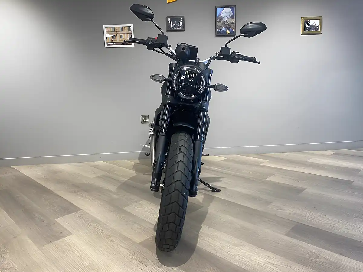 Used 2026 Ducati Scrambler Icon Dark - Interior and Exterior details 5