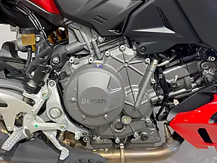 Used 2026 Ducati Streetfighter S - Interior and Exterior details 10