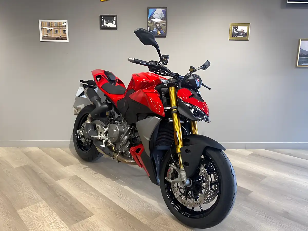 Used 2026 Ducati Streetfighter S - Interior and Exterior details 3
