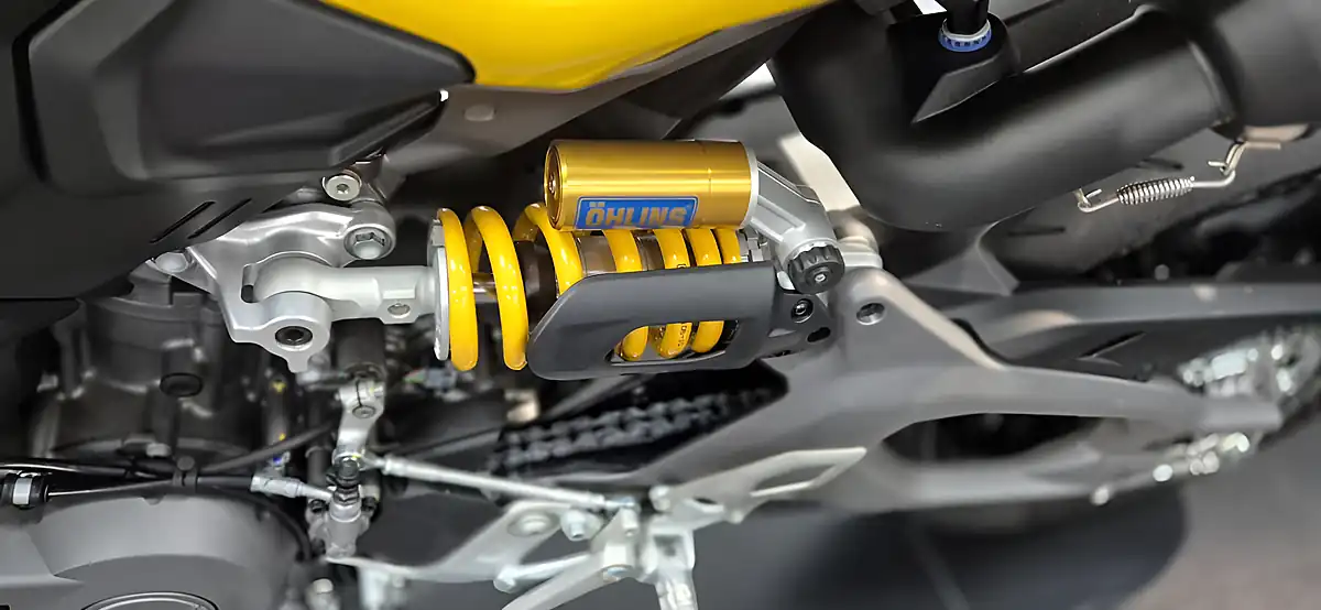 Used 2026 Ducati Streetfighter V2 S Giallo Yellow - Interior and Exterior details 14