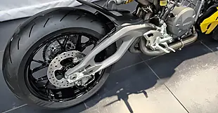 Used 2026 Ducati Streetfighter V2 S Giallo Yellow - Interior and Exterior details 16