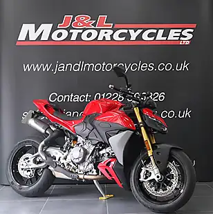 Used 2026 Ducati Streetfighter V2 S Red - Interior and Exterior details 3