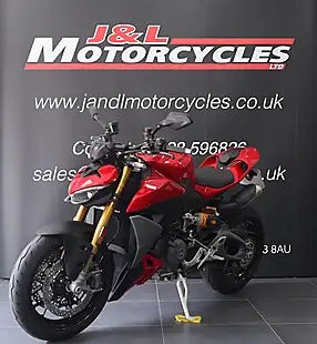 Used 2026 Ducati Streetfighter V2 S Red - Interior and Exterior details 5