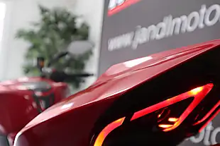 Used 2026 Ducati Streetfighter V2 S Red - Interior and Exterior details 7