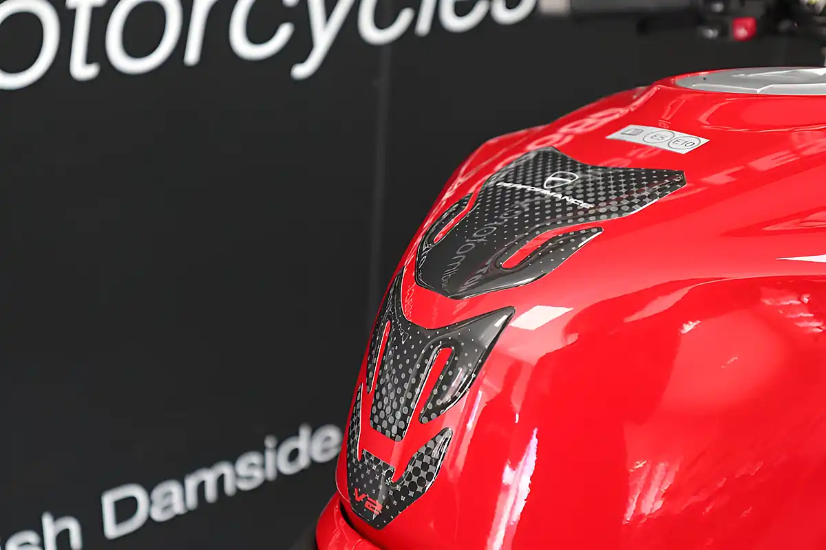 Used 2026 Ducati Streetfighter V2 S Red - Interior and Exterior details 9