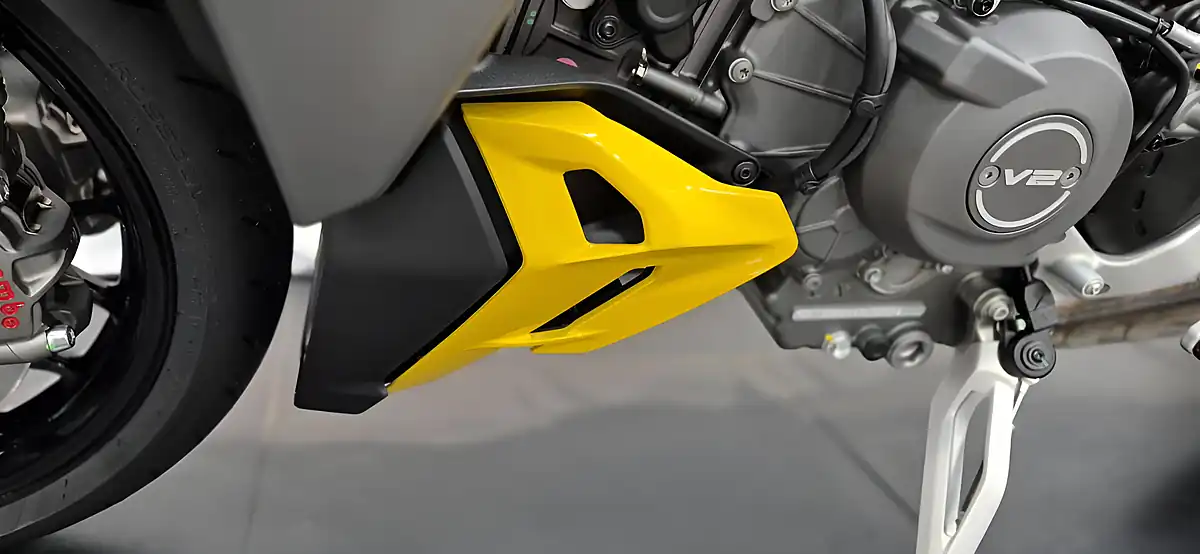 Used 2026 Ducati Streetfighter V2s S Giallo Yellow - Interior and Exterior details 8