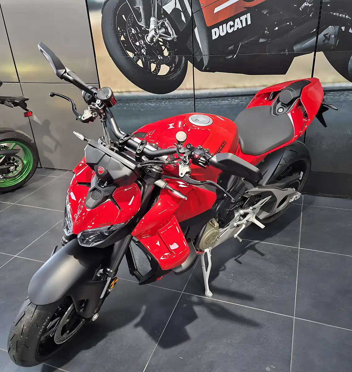 Used 2026 Ducati Streetfighter V4 - Interior and Exterior details 2