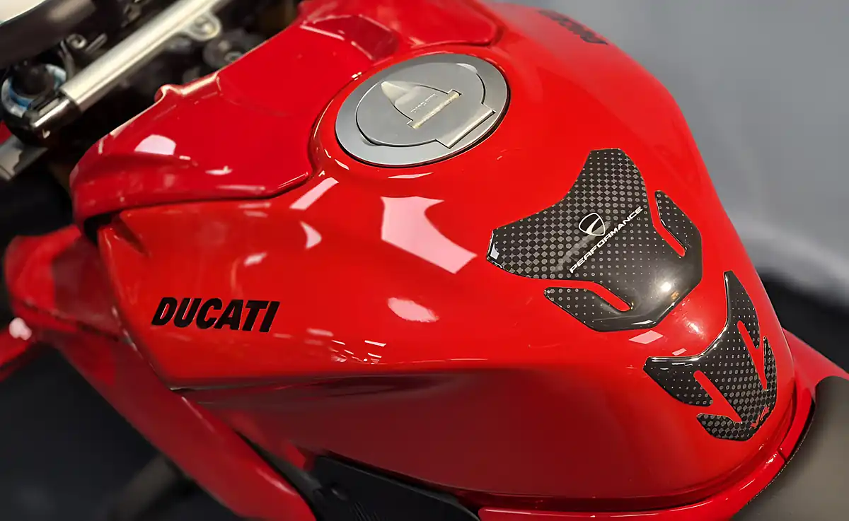 Used 2026 Ducati Streetfighter V4S - Interior and Exterior details 5
