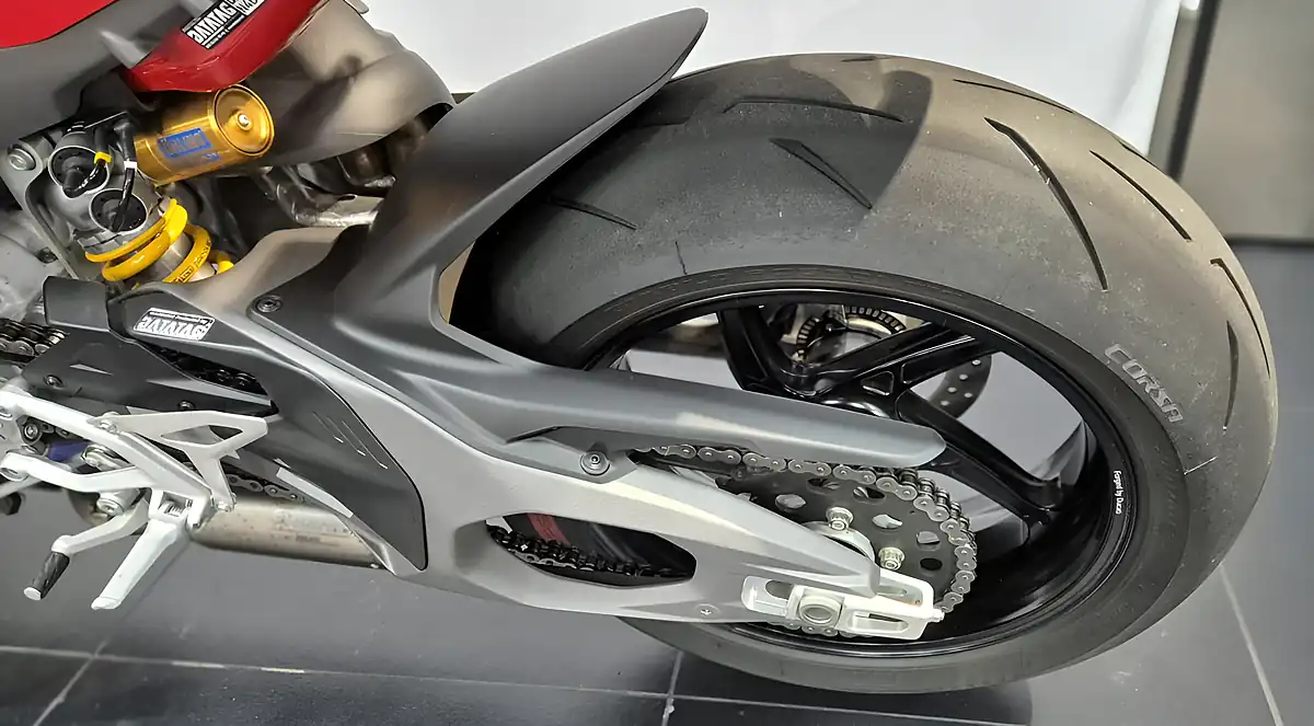 Used 2026 Ducati Streetfighter V4S - Interior and Exterior details 8