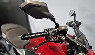 Used 2026 Ducati XDiavel Burning Red - Interior and Exterior details 11