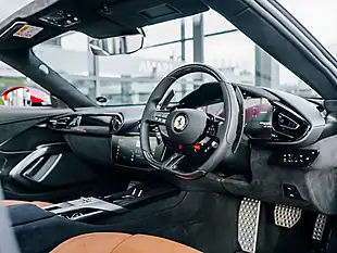 Used 2026 Ferrari 12Cilindri Spider Rosso Fuoco - Interior and Exterior details 18