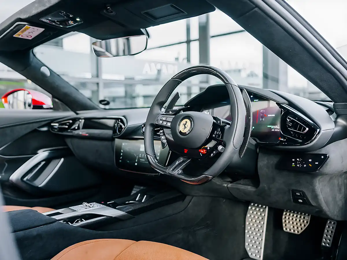 Used 2026 Ferrari 12Cilindri Spider Rosso Fuoco - Interior and Exterior details 18