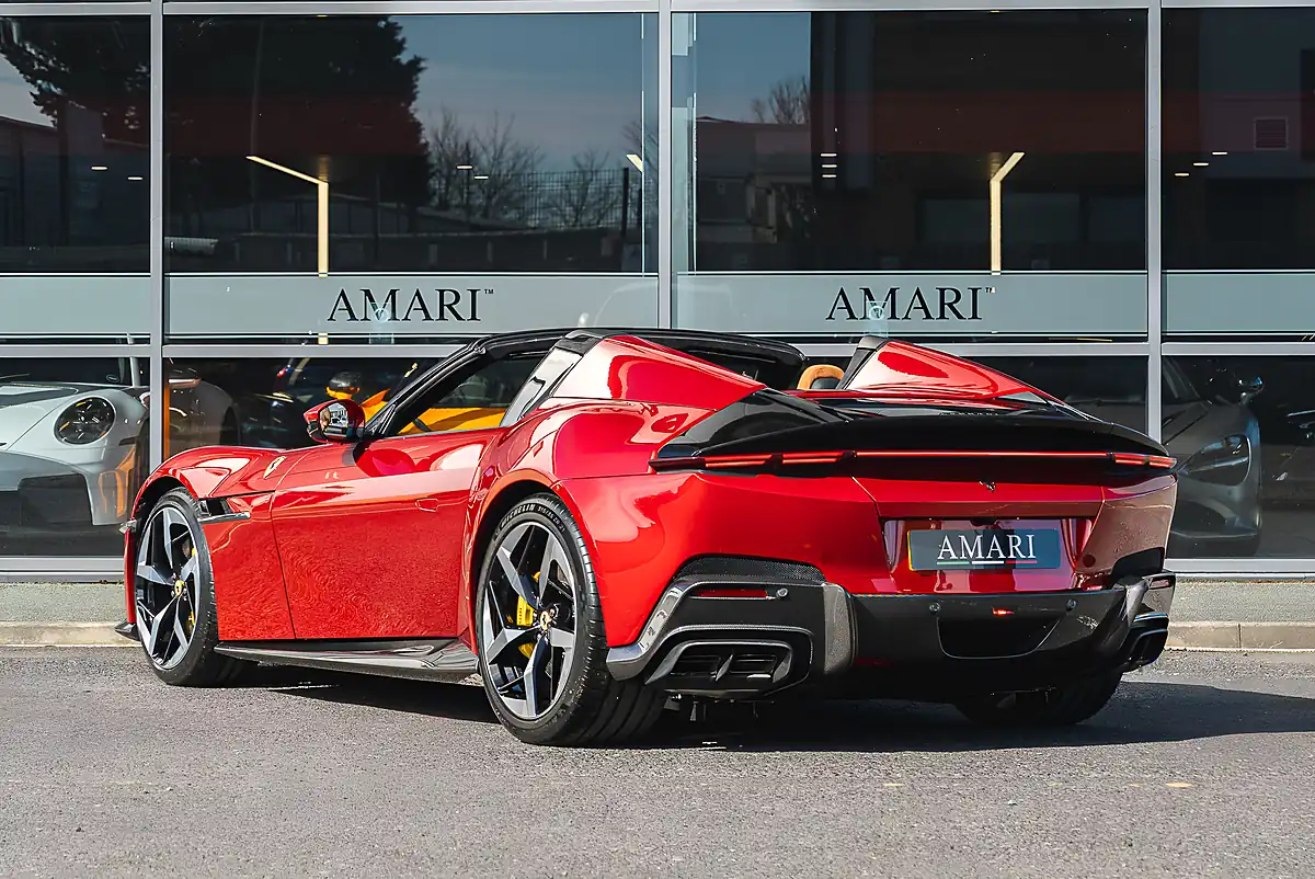 Used 2026 Ferrari 12Cilindri Spider Rosso Fuoco - Interior and Exterior details 4