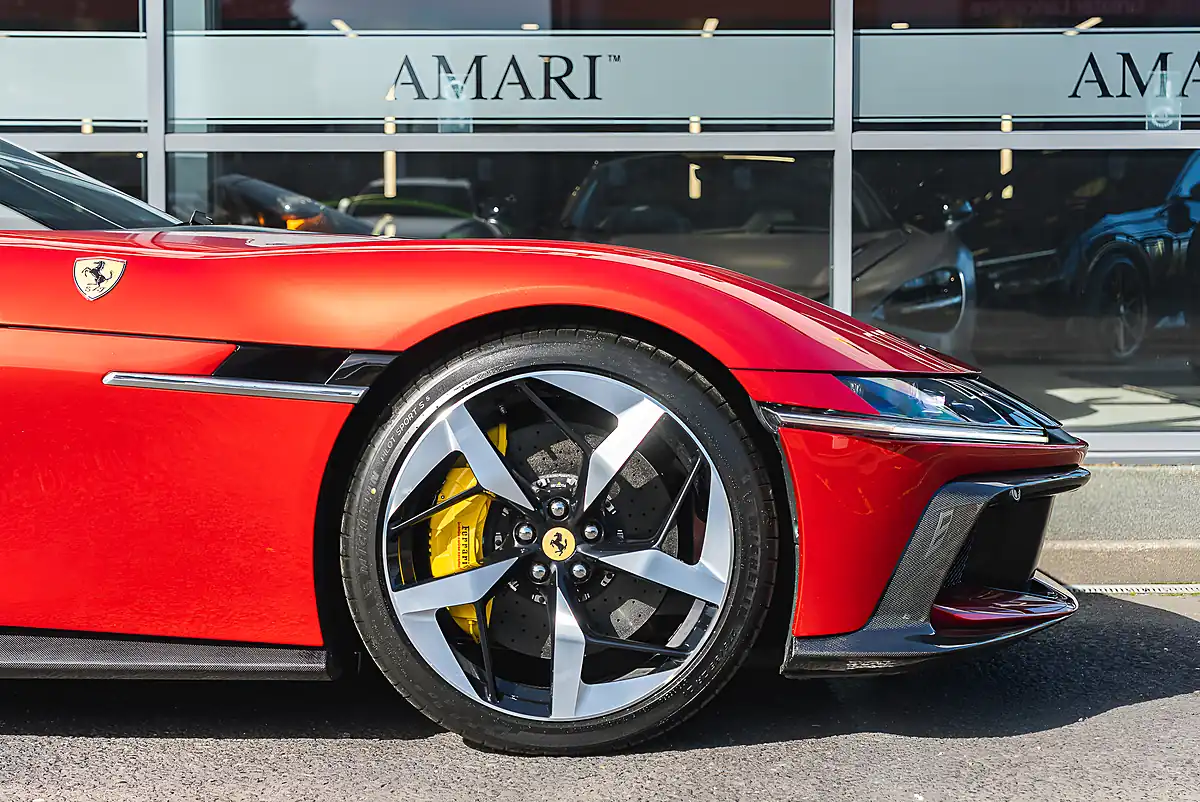 Used 2026 Ferrari 12Cilindri Spider Rosso Fuoco - Interior and Exterior details 7