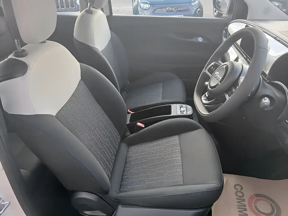 Used 2026 Fiat 500 Icon White - Interior and Exterior details 10