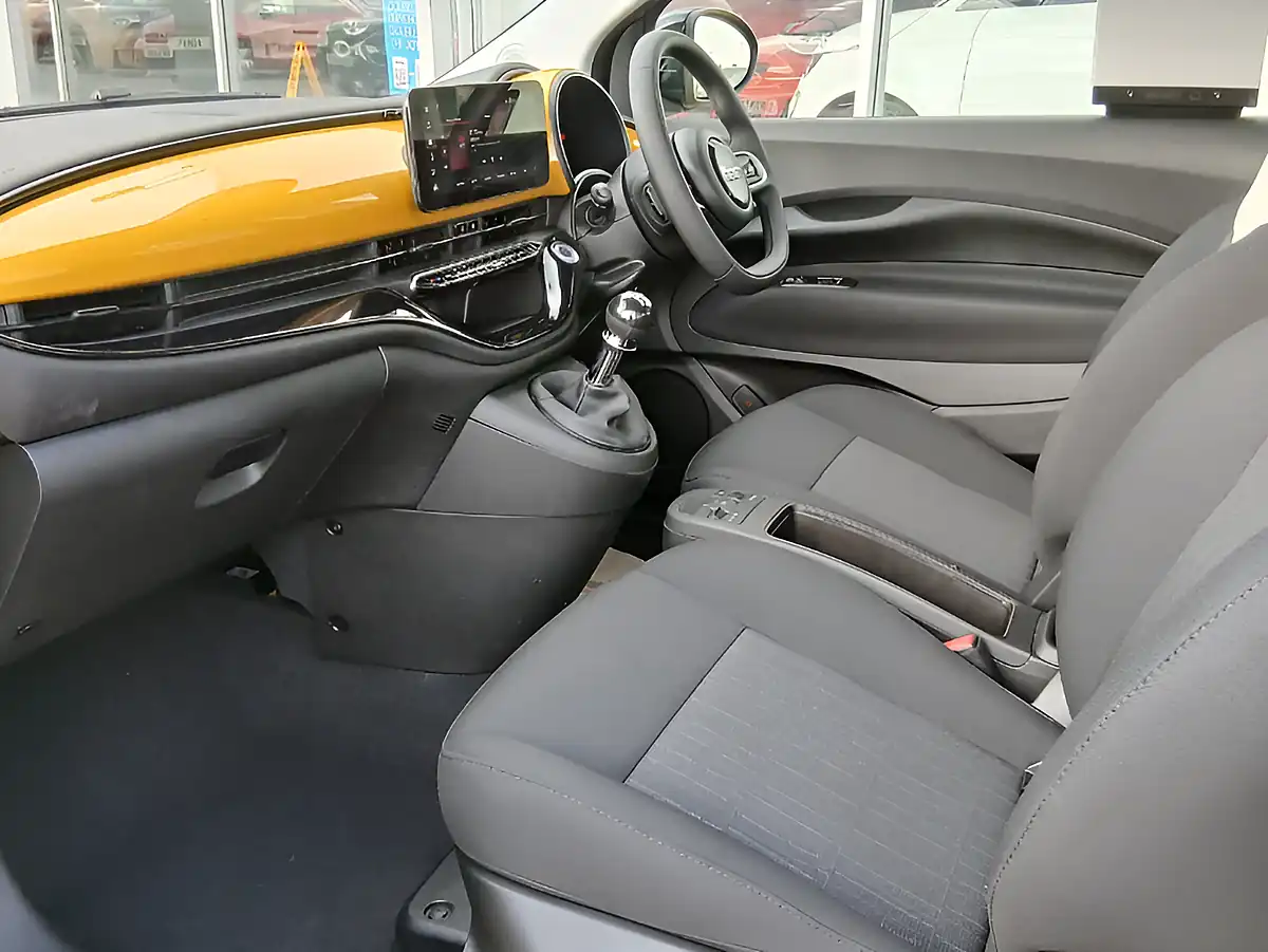 Used 2026 Fiat 500 Icon Yellow - Interior and Exterior details 15