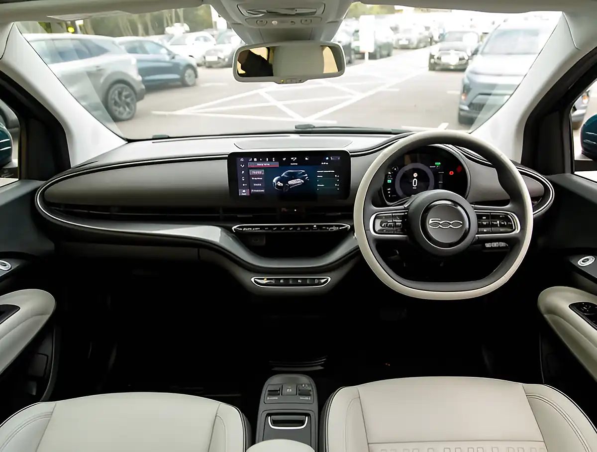 Used 2026 Fiat 500e La Prima Ocean Green - Interior and Exterior details 3