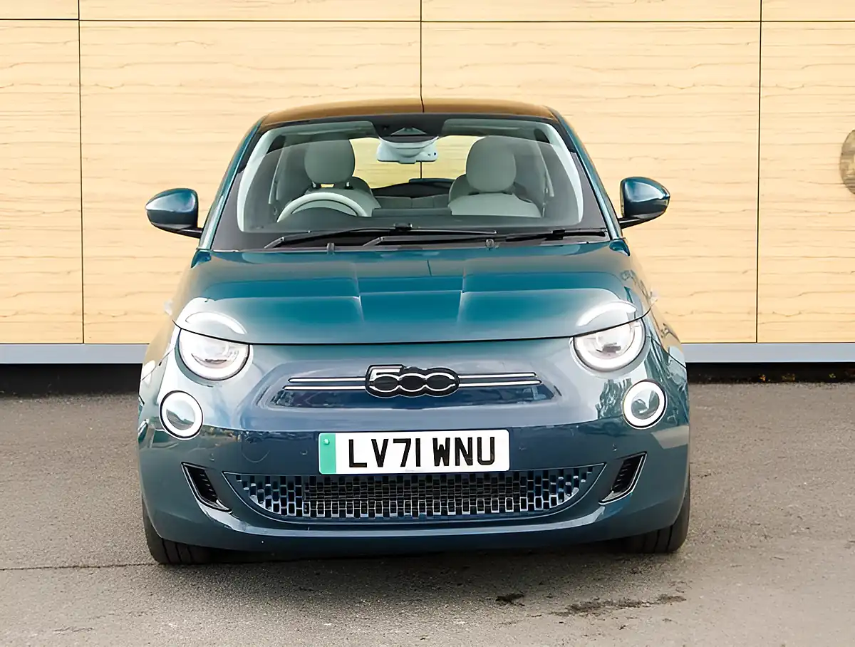 Used 2026 Fiat 500e La Prima Ocean Green - Interior and Exterior details 5