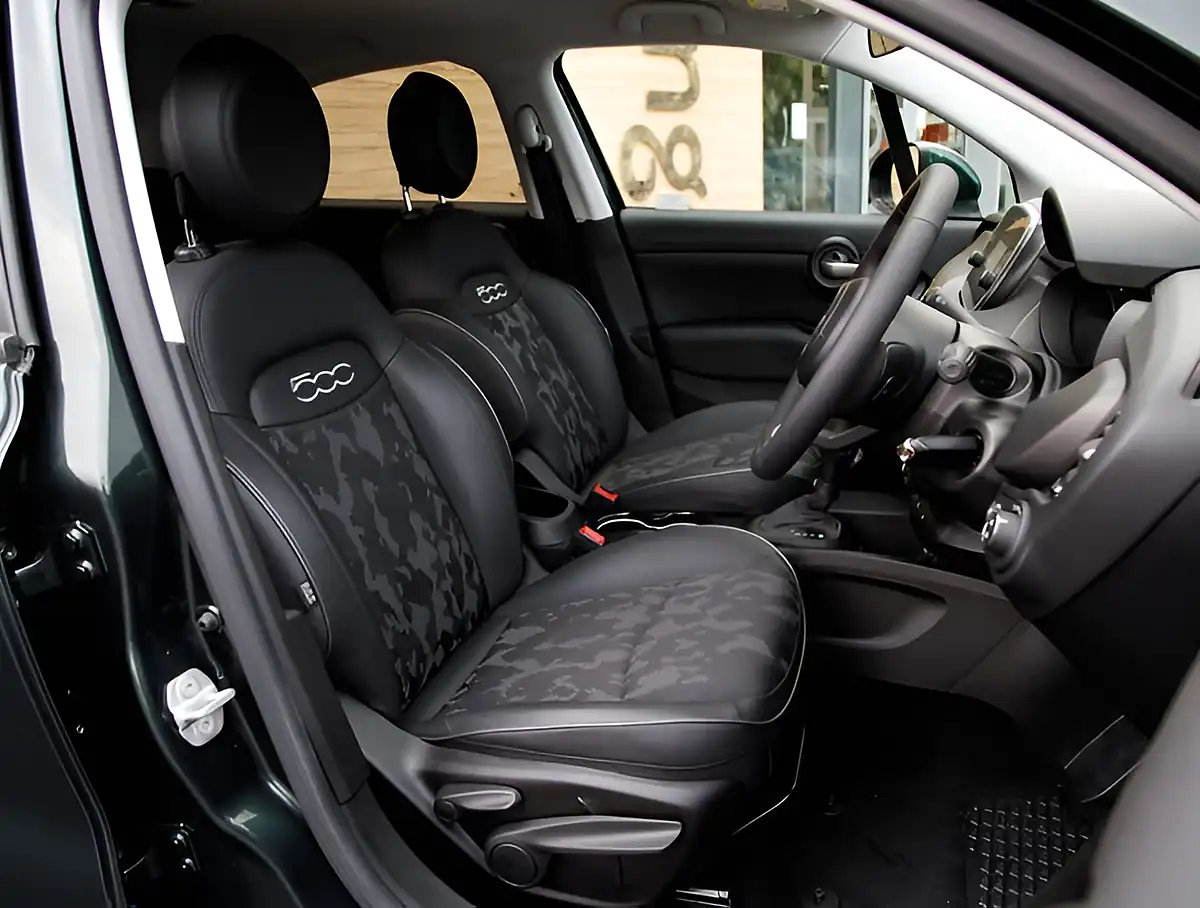Used 2026 Fiat 500X Cross Techno Green - Interior and Exterior details 18