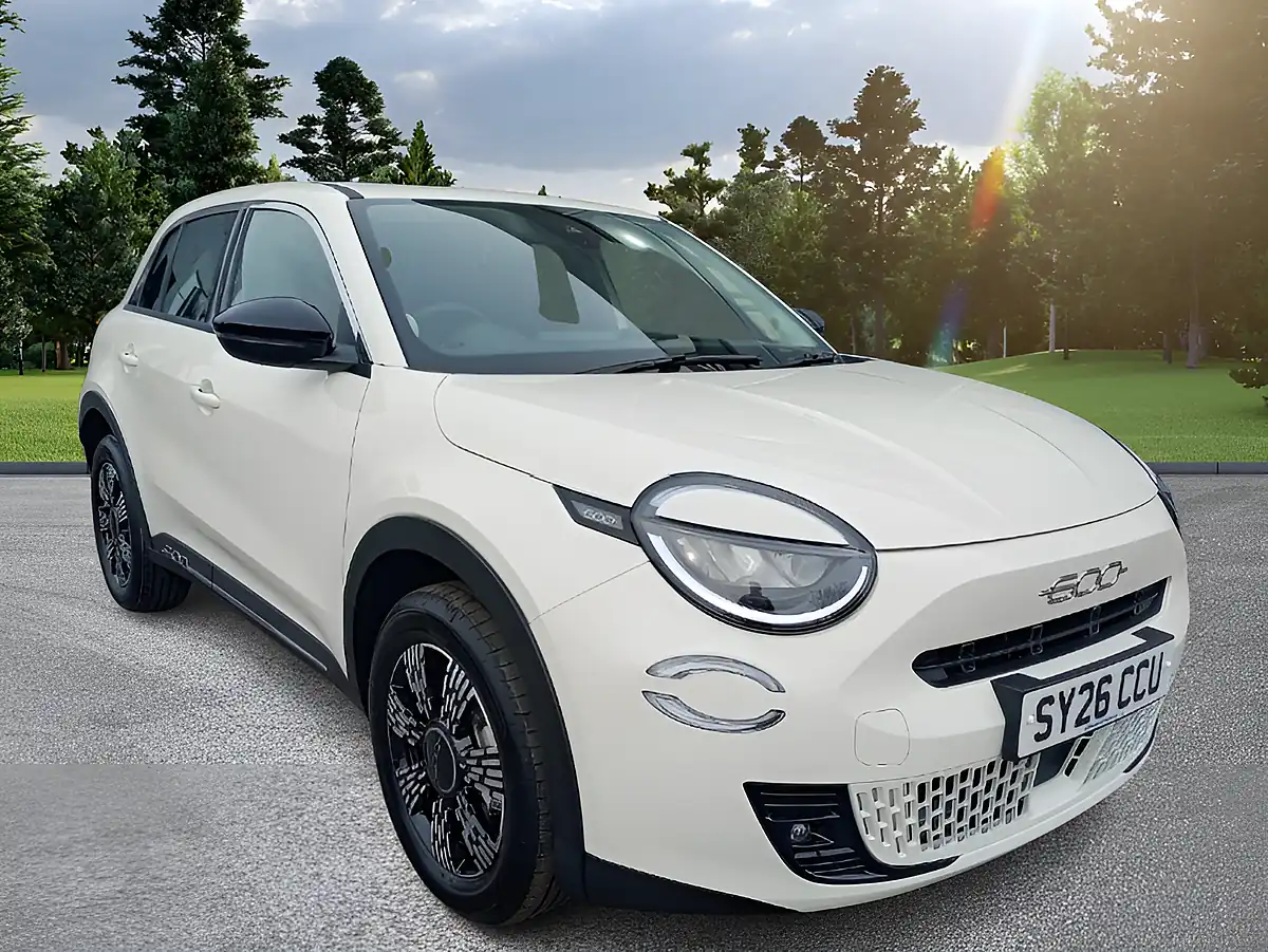 Used 2026 Fiat 600 5dr White - Front View