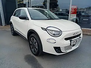 Used 2026 Fiat 600 5dr White - Interior and Exterior details 6