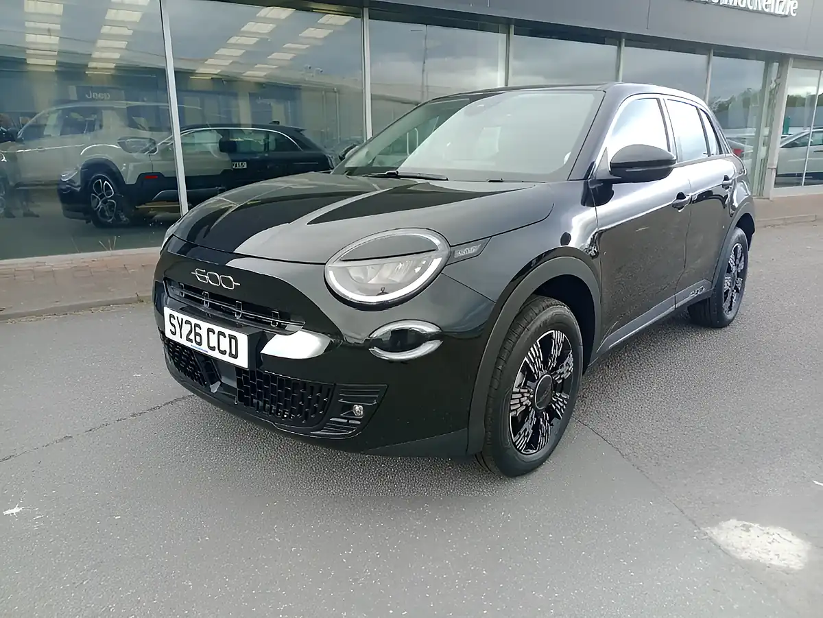 Used 2026 Fiat 600 Black - Interior and Exterior details 3