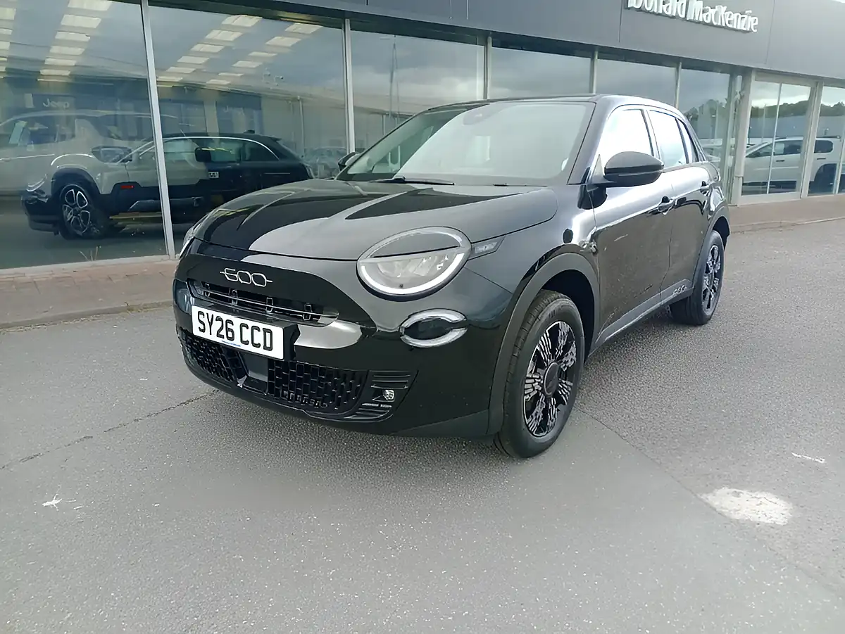 Used 2026 Fiat 600 Black - Interior and Exterior details 5