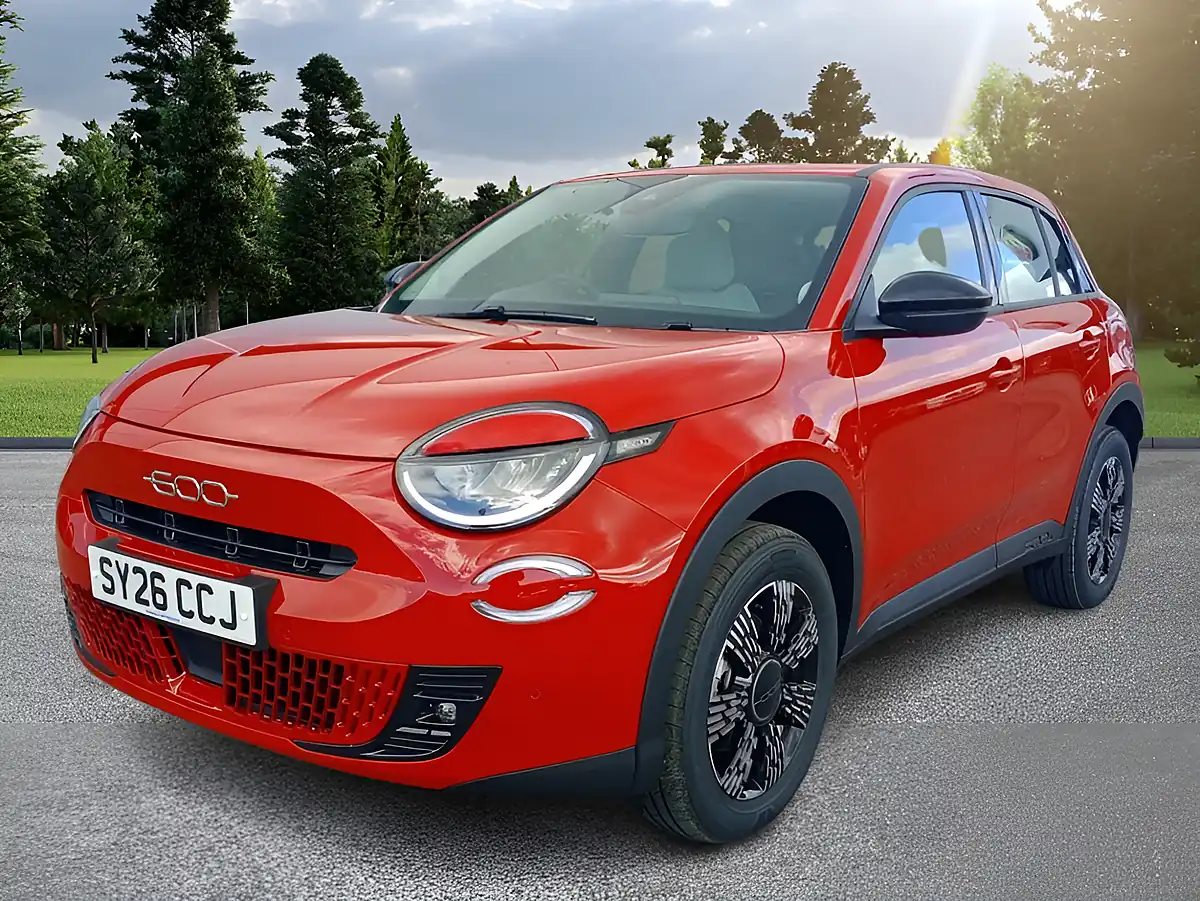 Used 2026 Fiat 600 Icon Red - Front View