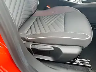 Used 2026 Fiat 600 Icon Red - Interior and Exterior details 12