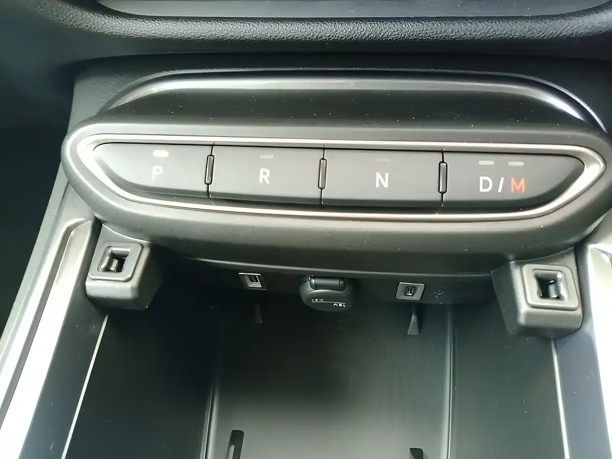 Used 2026 Fiat 600 Icon Red - Interior and Exterior details 17